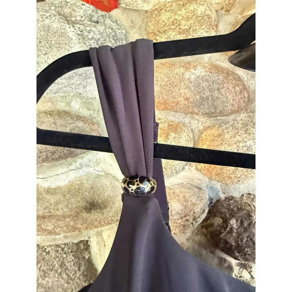 Miraclesuit Dazzle Tankini Top in Black, size 16 EUC